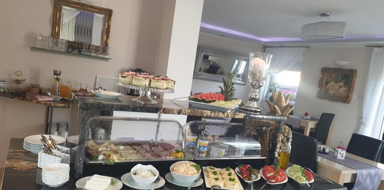 Villa Taan Royal Rewal Ngoại thất bức ảnh