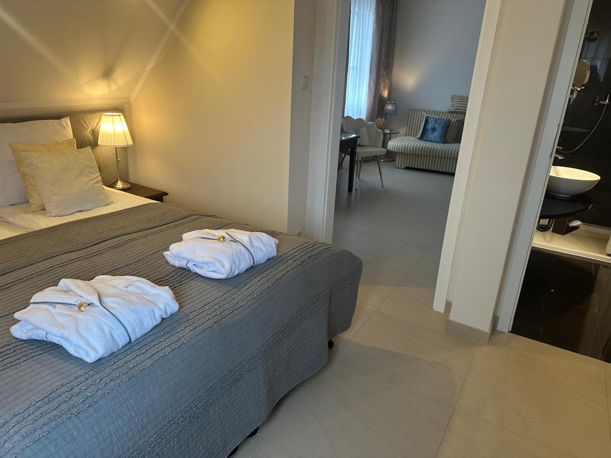 Villa Taan Royal Rewal Ngoại thất bức ảnh