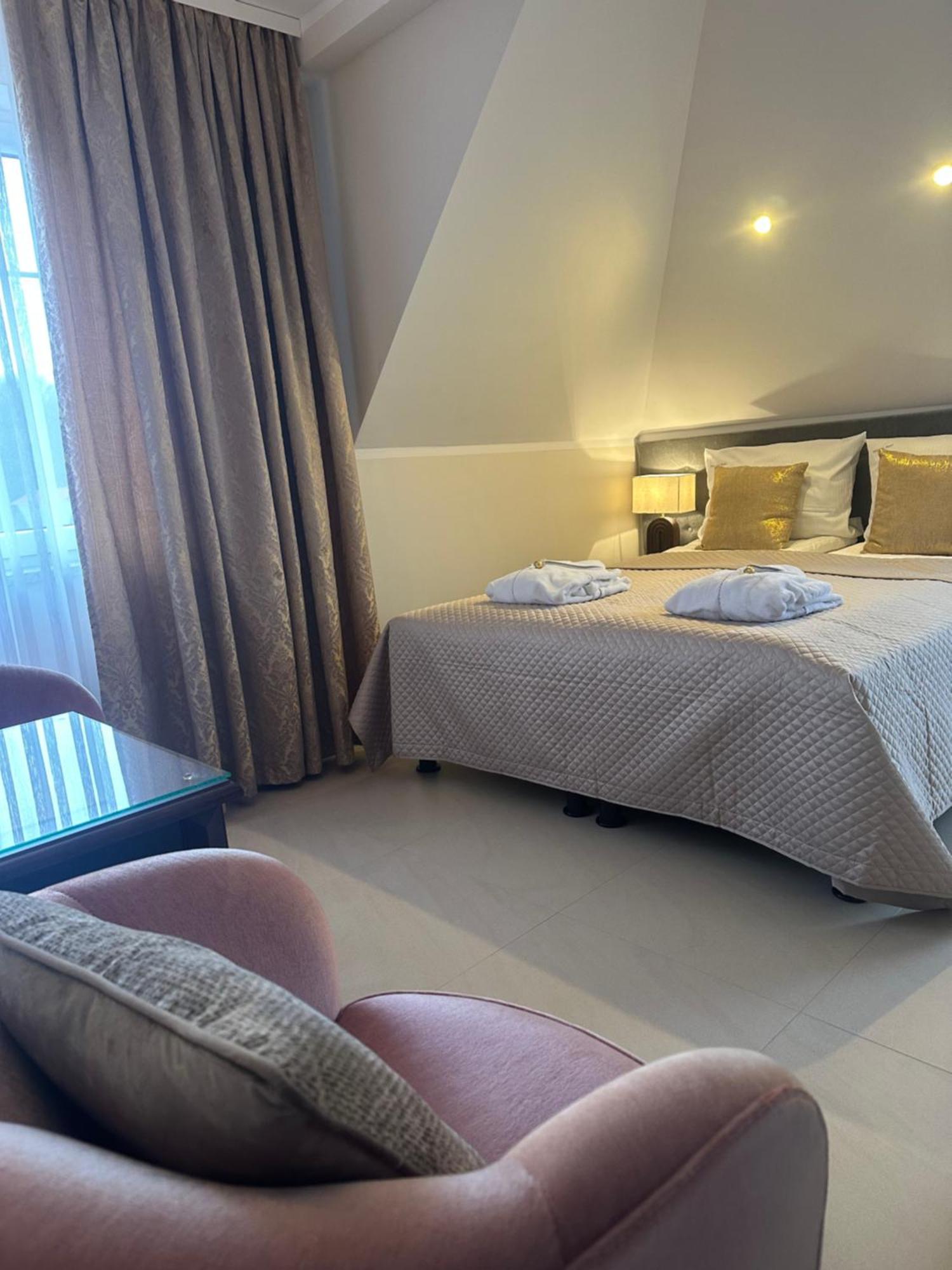 Villa Taan Royal Rewal Ngoại thất bức ảnh
