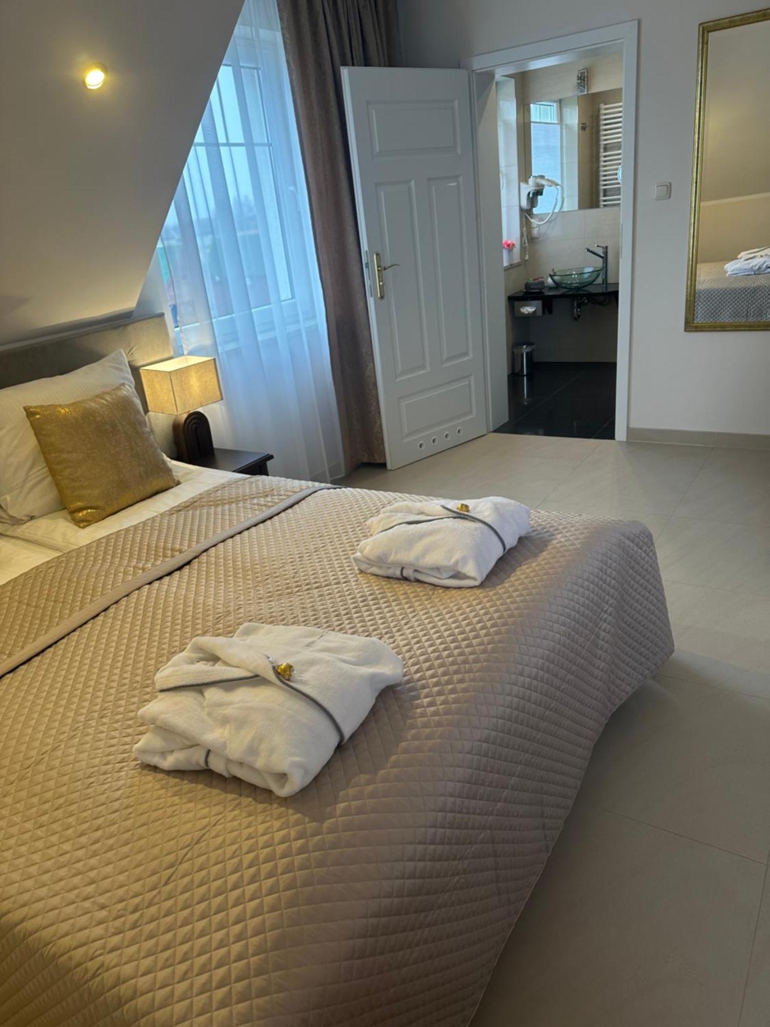 Villa Taan Royal Rewal Ngoại thất bức ảnh