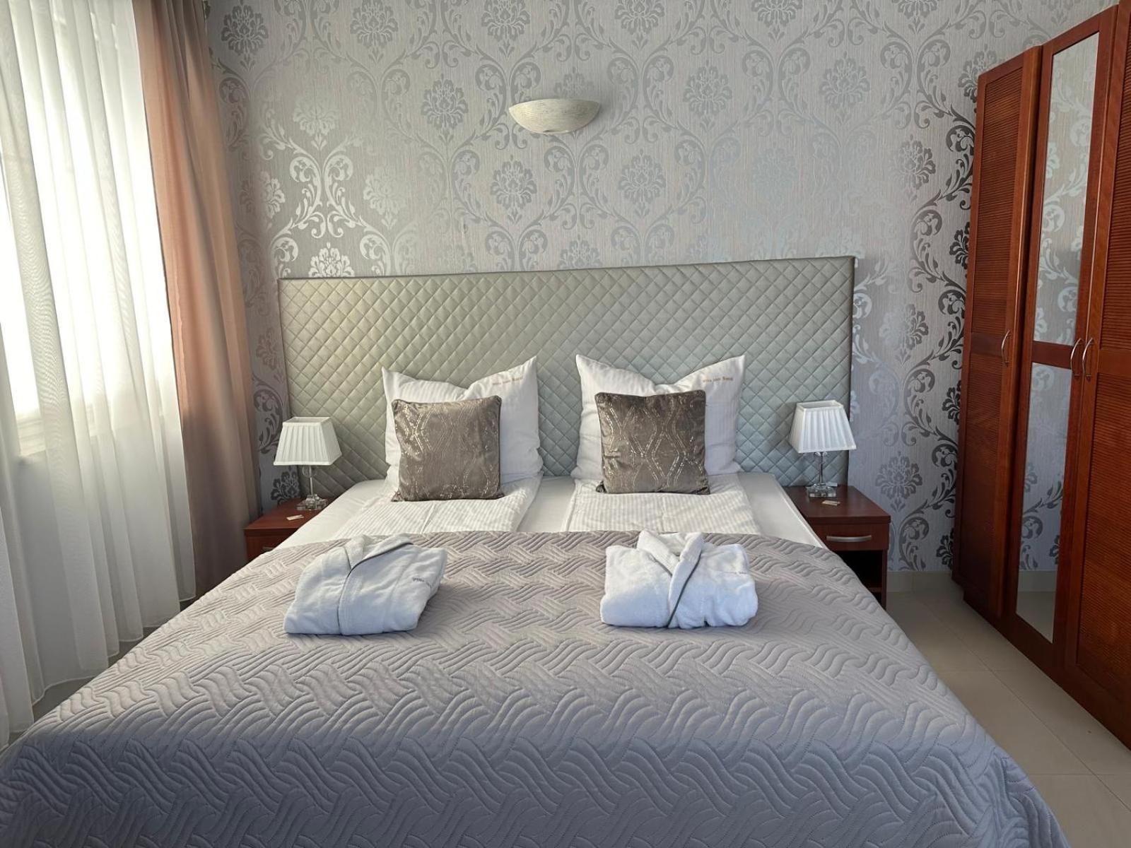 Villa Taan Royal Rewal Ngoại thất bức ảnh